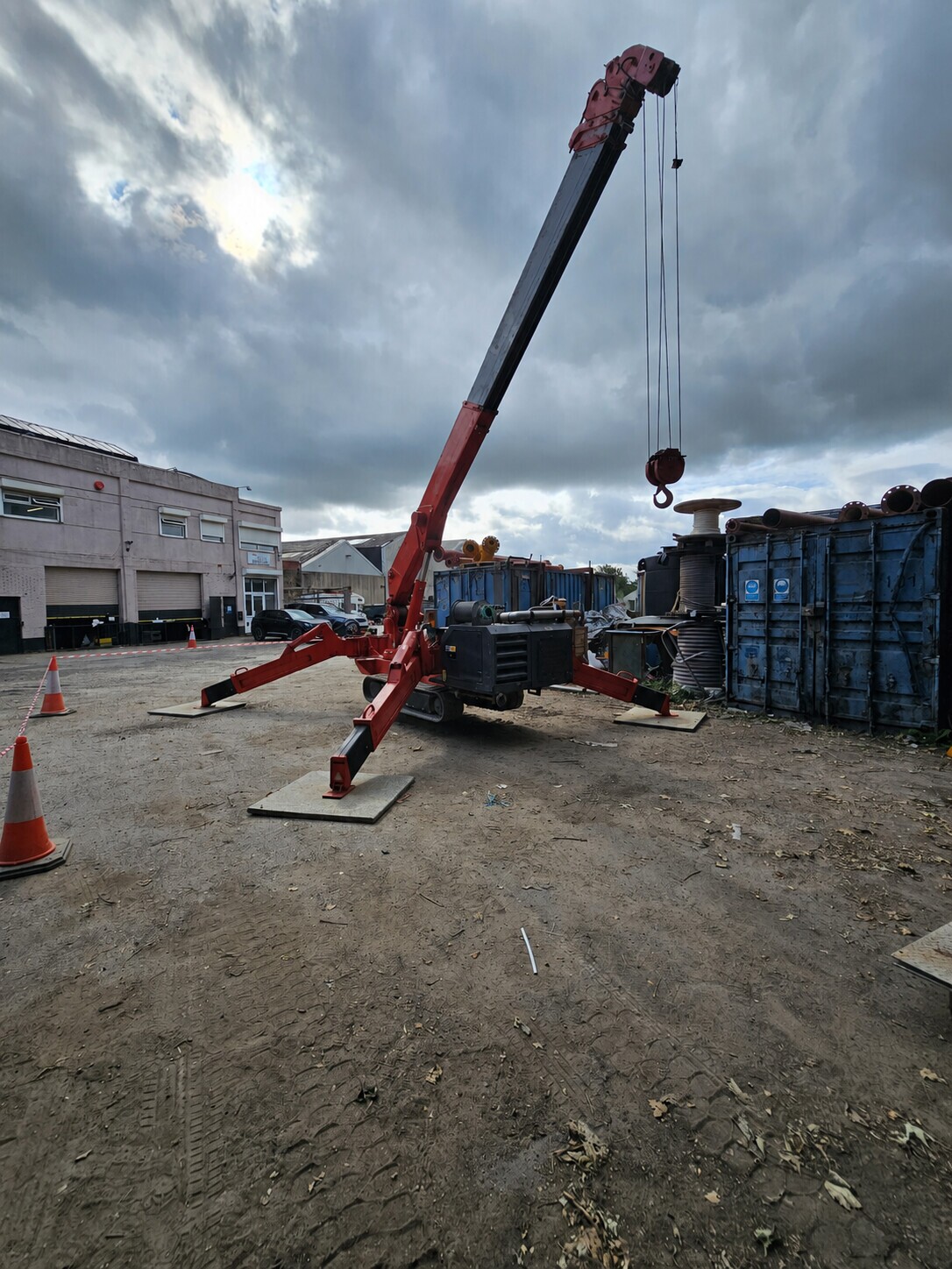 Lorry loader load-control exercise during practical training