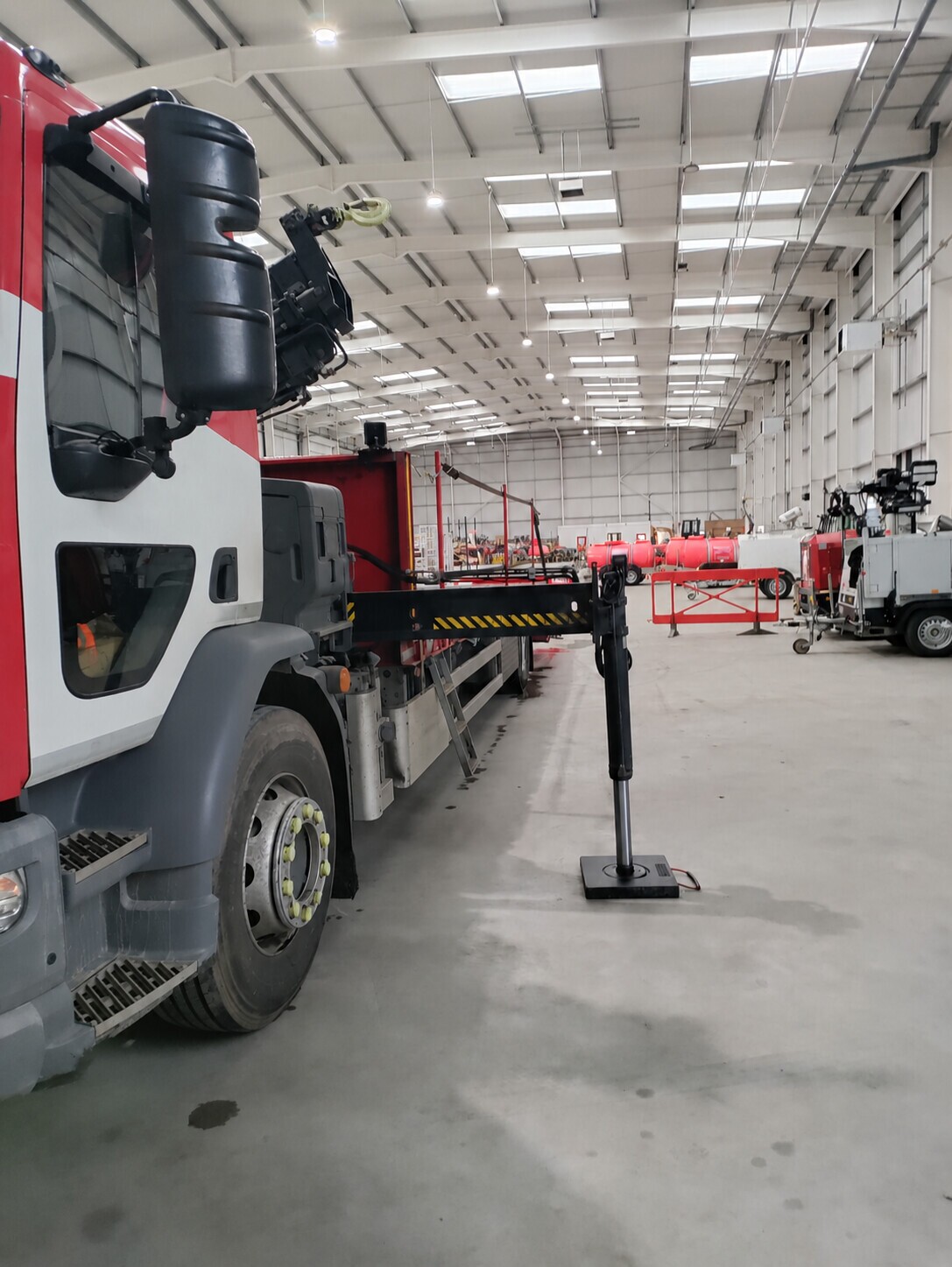 ALLMI lorry loader training with equipment set up at a customer site